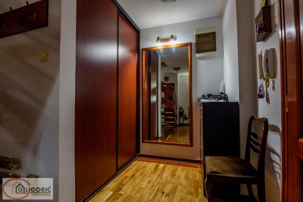Stan na prodaju u Beogradu, Beograd (centar), cetvorosoban, 104m2, cena 395000 evra