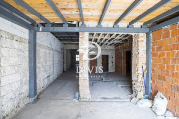 Stan na prodaju u Beogradu, Kopitareva gradina, 241m2, cena 939900 evra