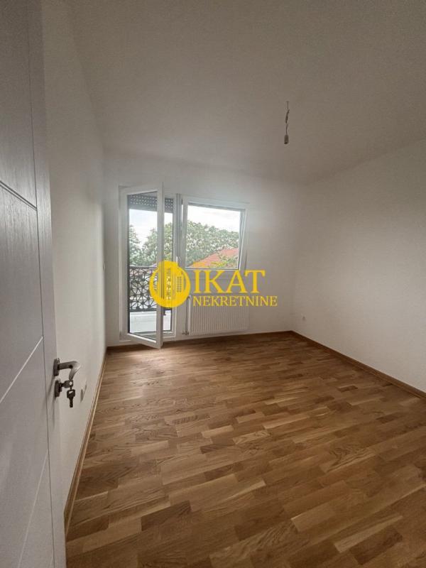 Stan na prodaju u Beogradu, Kaluđerica, trosoban, 62m2, cena 111600 evra