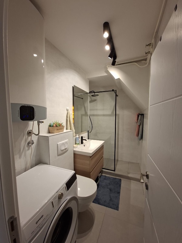 Stan na prodaju u Beogradu, Mirijevo, dvoiposoban, 51m2, cena 168000 evra