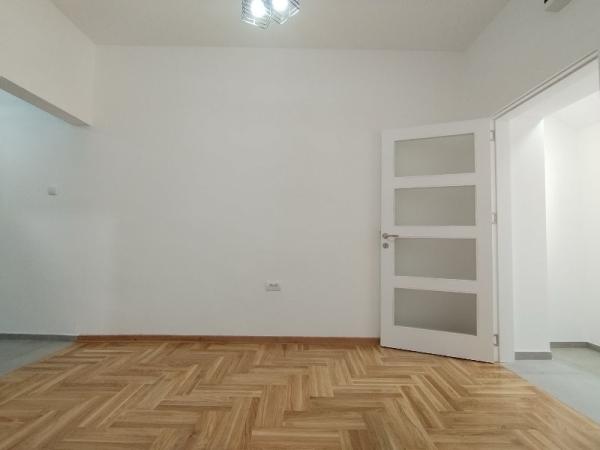 Stan na prodaju u Beogradu, Senjak, dvosoban, 40m2, cena 136000 evra