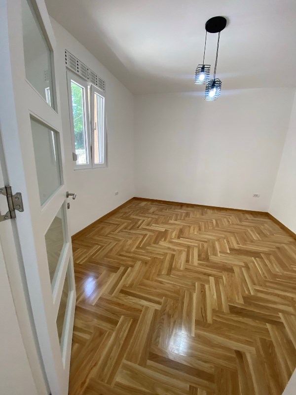Stan na prodaju u Beogradu, Senjak, dvosoban, 40m2, cena 136000 evra