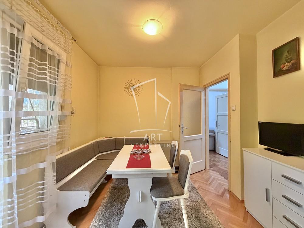 Stan na prodaju u Beogradu, Karaburma, dvosoban, 47m2, cena 150000 evra