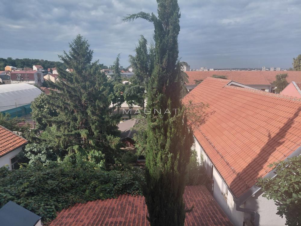 Stan na prodaju u Beogradu, Zvezdara, dvosoban, 71m2, cena 240000 evra