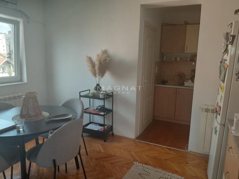 Stan na prodaju u Beogradu, Zvezdara, dvosoban, 71m2, cena 240000 evra