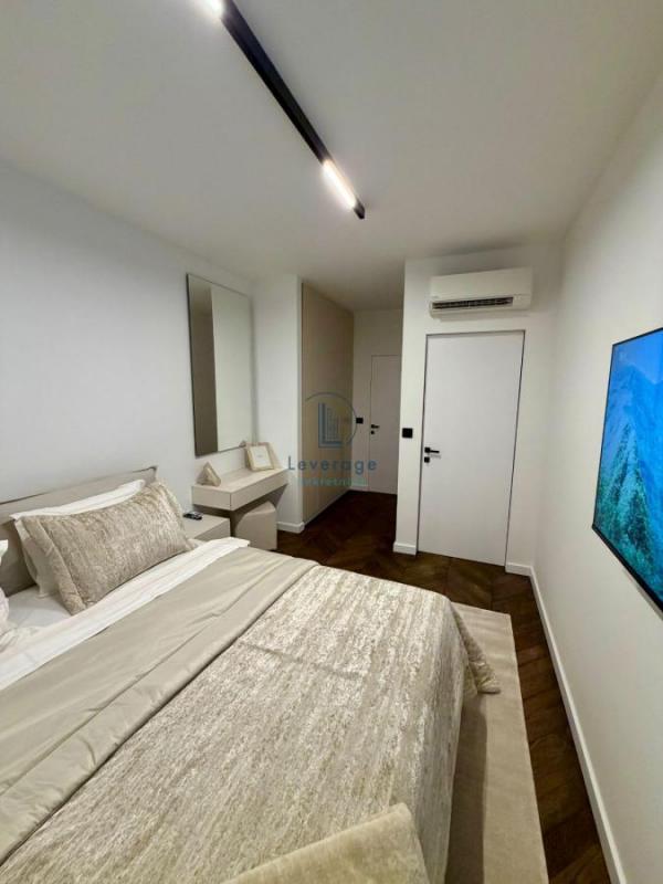Stan na prodaju u Beogradu, Beograd na vodi, trosoban, 82m2, cena 435000 evra