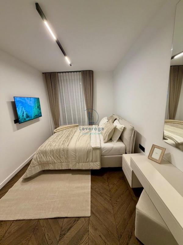 Stan na prodaju u Beogradu, Beograd na vodi, trosoban, 82m2, cena 435000 evra