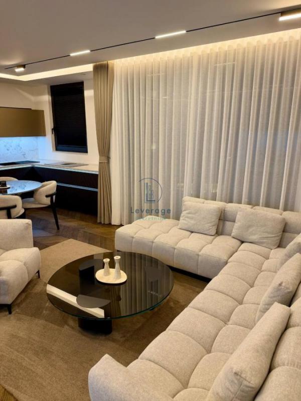 Stan na prodaju u Beogradu, Beograd na vodi, trosoban, 82m2, cena 435000 evra