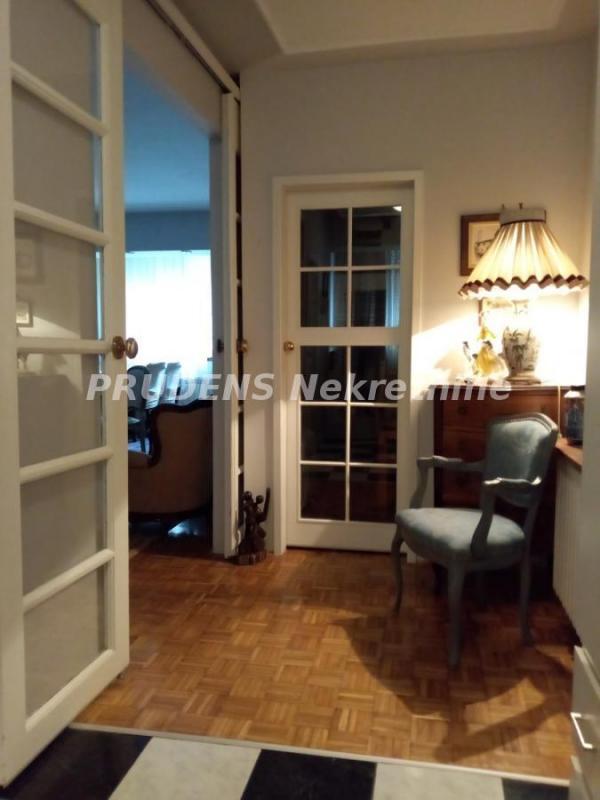 Stan na prodaju u Beogradu, Banjica, troiposoban, 78m2, cena 215000 evra
