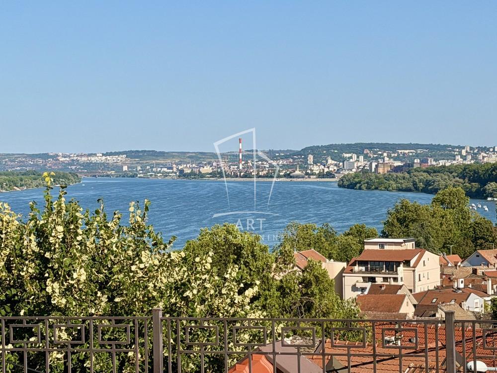 Stan na prodaju u Beogradu, Zemun, jednoiposoban, 33m2, cena 115000 evra