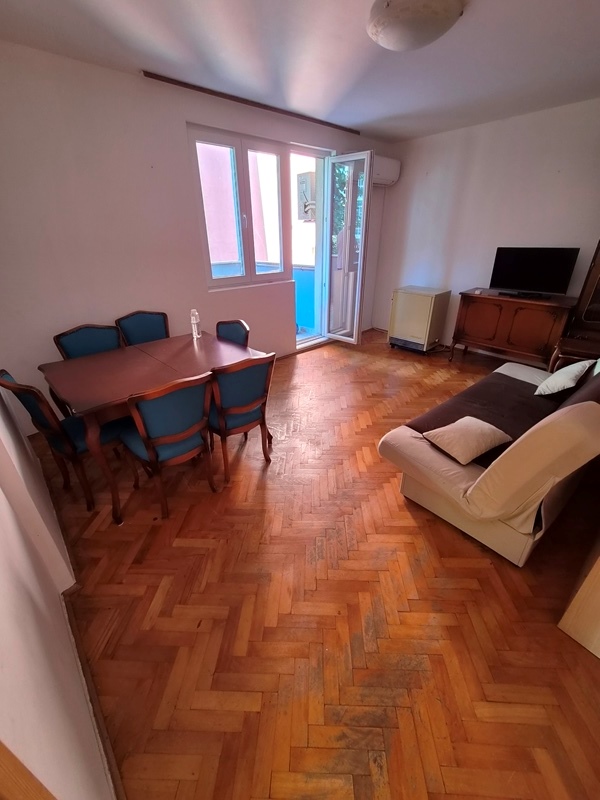 Stan na prodaju u Beogradu, Karaburma, dvosoban, 50m2, cena 149000 evra