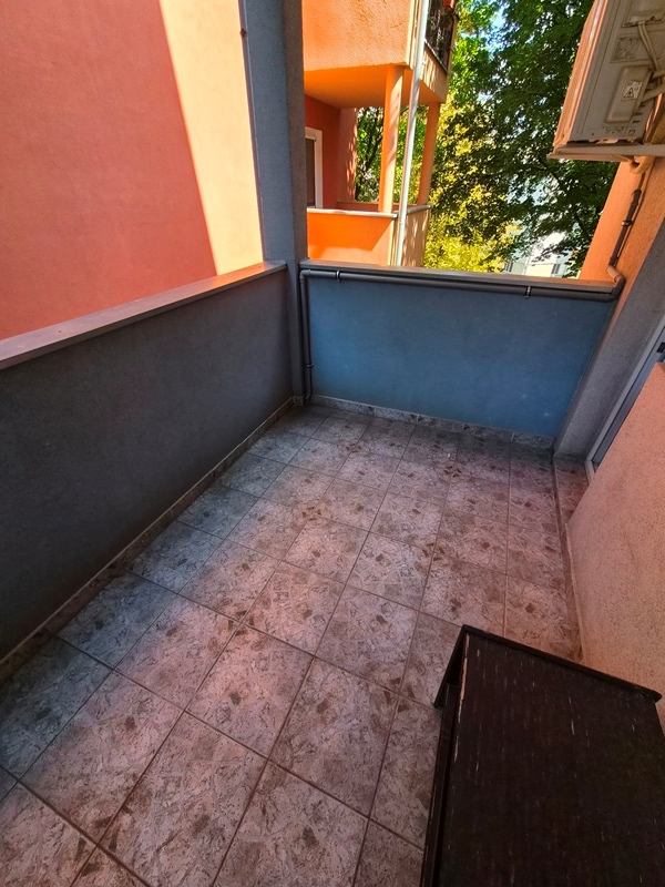 Stan na prodaju u Beogradu, Karaburma, dvosoban, 50m2, cena 149000 evra