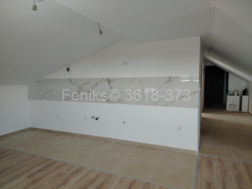 Stan na prodaju u Beogradu, Surčin, jednoiposoban, 62m2, cena 102000 evra