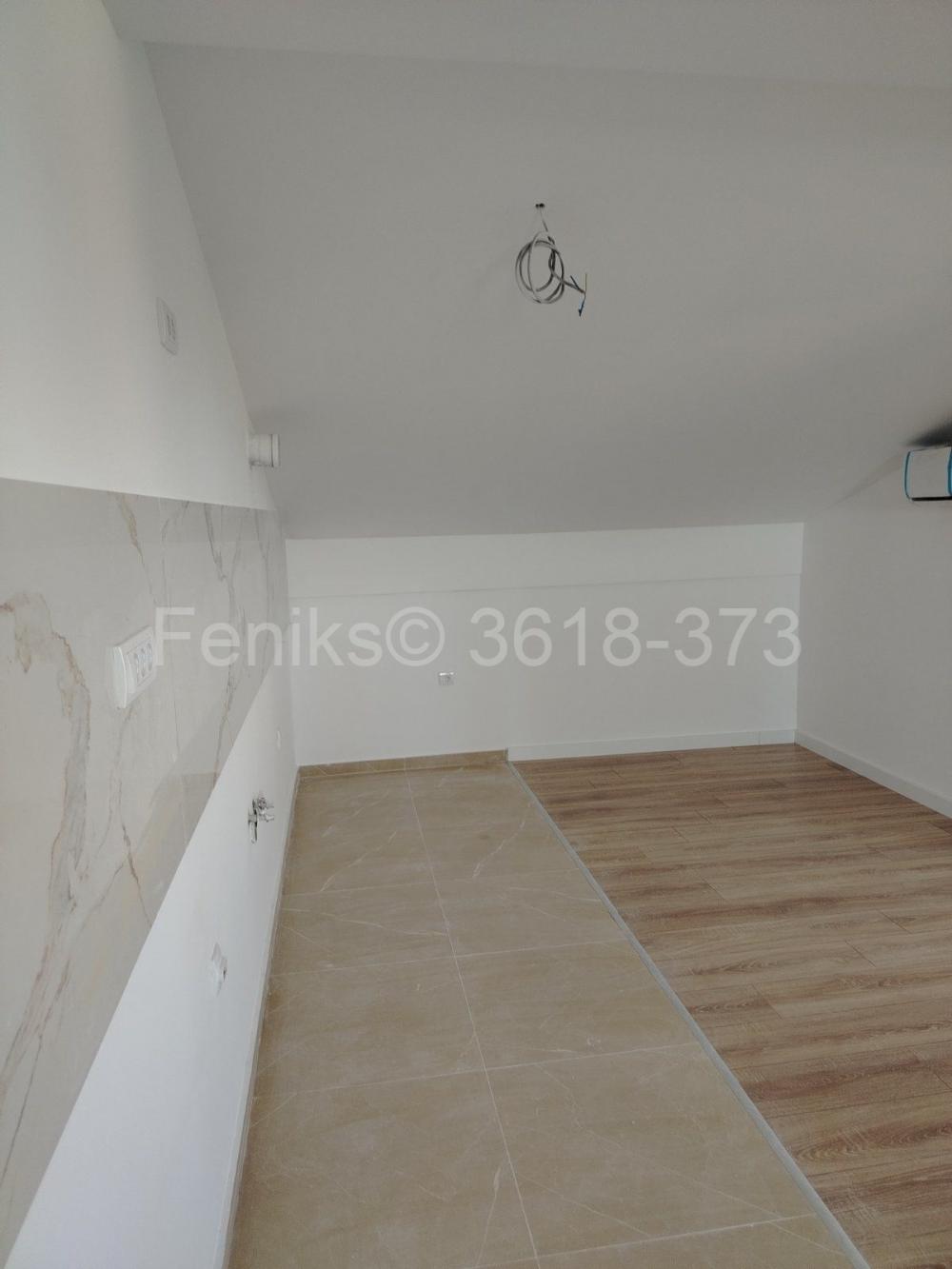 Stan na prodaju u Beogradu, Surčin, jednoiposoban, 62m2, cena 102000 evra