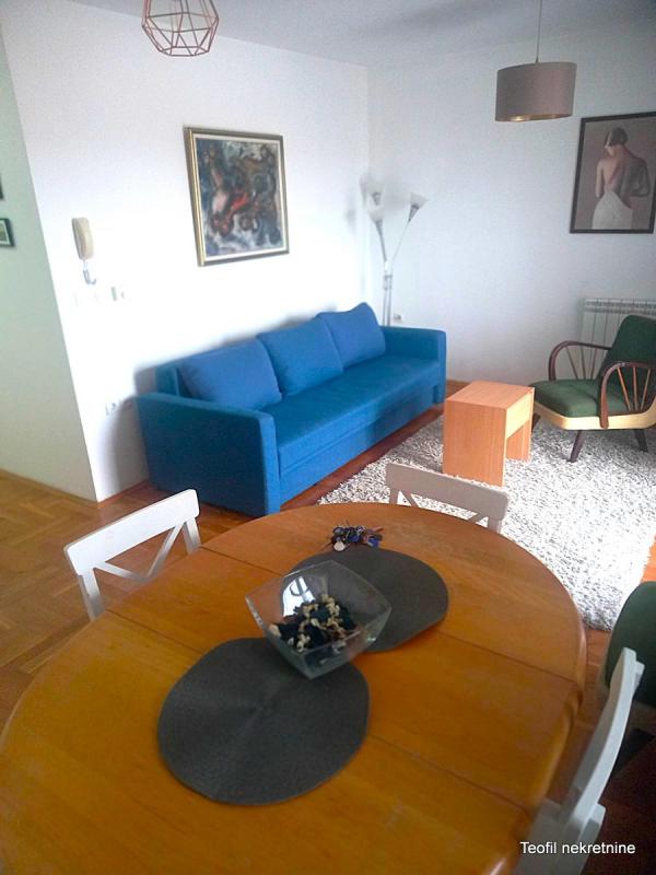 Stan na prodaju u Beogradu, Zemun, dvoiposoban, 60m2, cena 121500 evra
