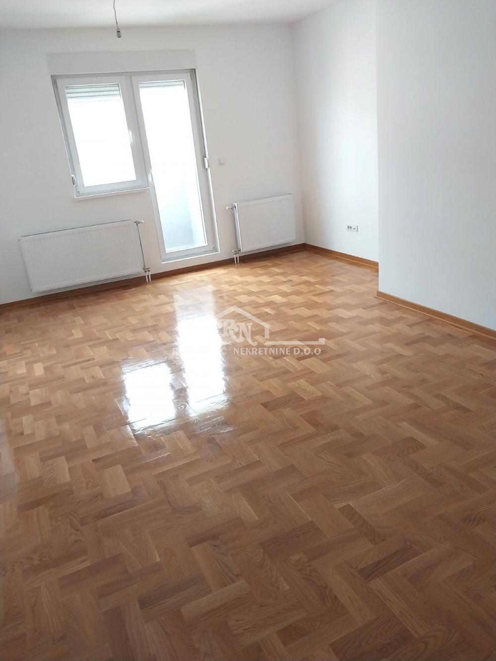 Stan na prodaju u Beogradu, Žarkovo, dvoiposoban, 55m2, cena 160000 evra