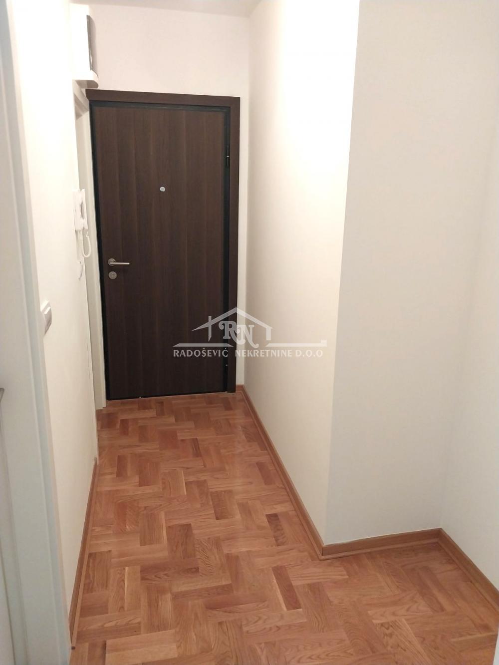 Stan na prodaju u Beogradu, Žarkovo, dvoiposoban, 55m2, cena 160000 evra