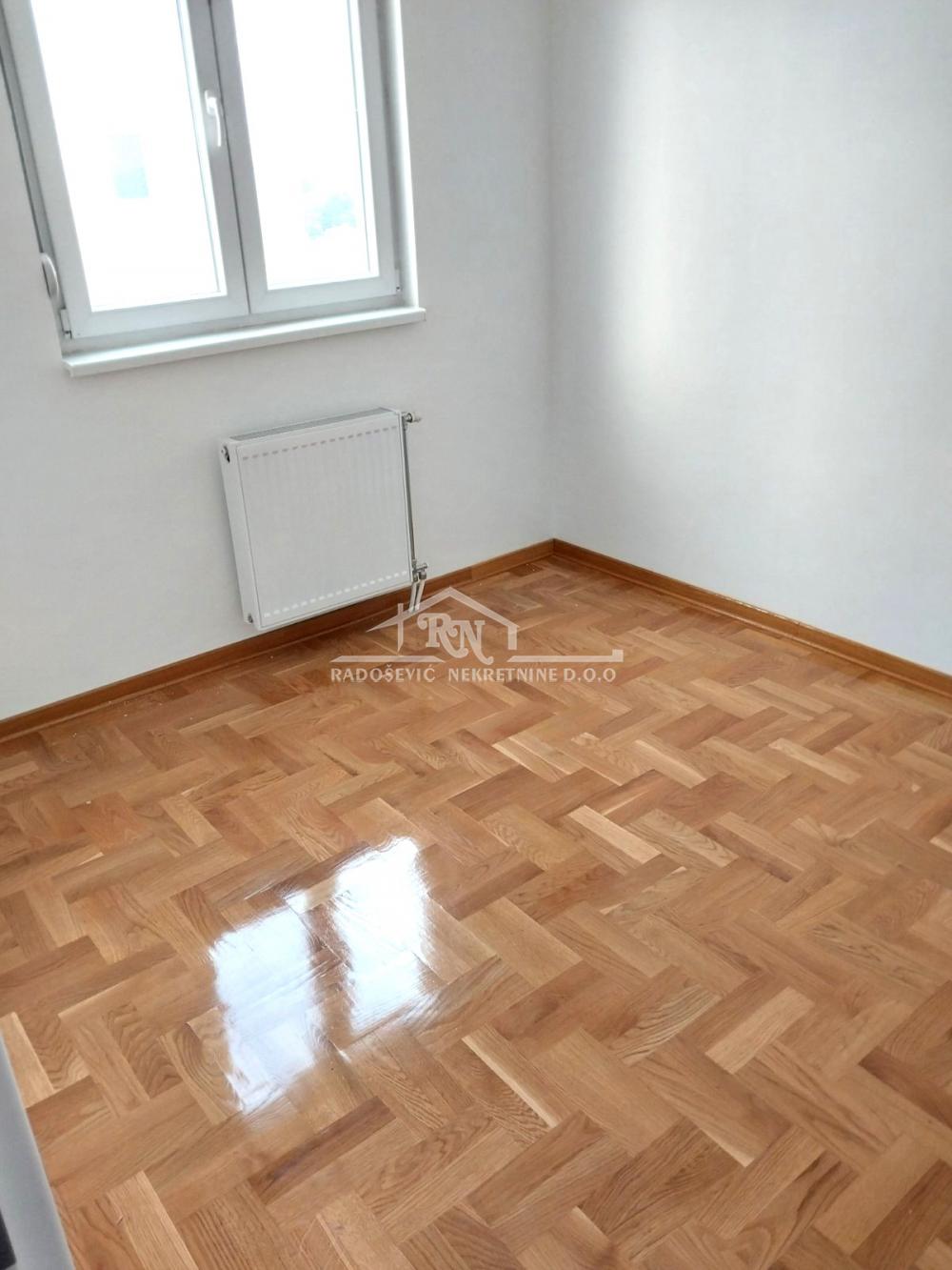 Stan na prodaju u Beogradu, Žarkovo, dvoiposoban, 55m2, cena 160000 evra