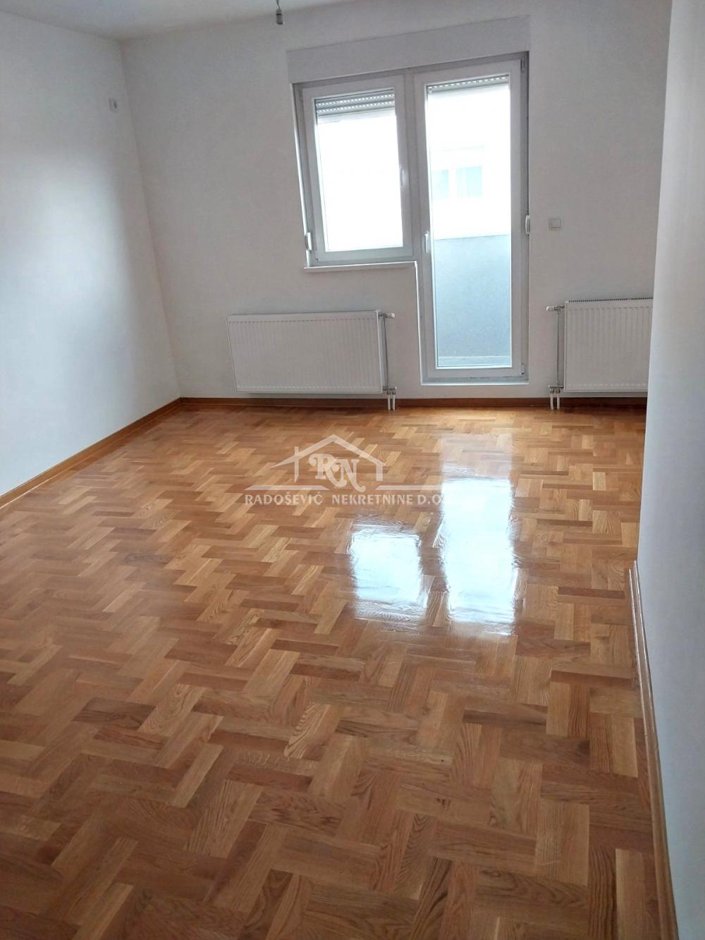 Stan na prodaju u Beogradu, Žarkovo, dvoiposoban, 55m2, cena 160000 evra