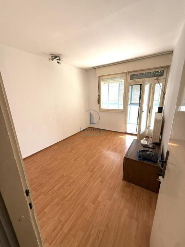 Stan na prodaju u Beogradu, Borča, trosoban, 75m2, cena 159000 evra