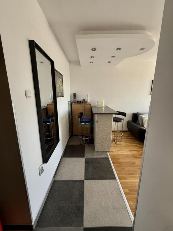 Stan na prodaju u Beogradu, Borča, trosoban, 75m2, cena 159000 evra
