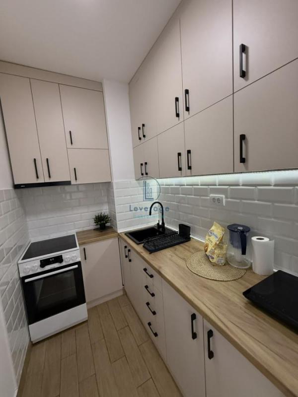 Stan na prodaju u Beogradu, Borča, trosoban, 75m2, cena 159000 evra