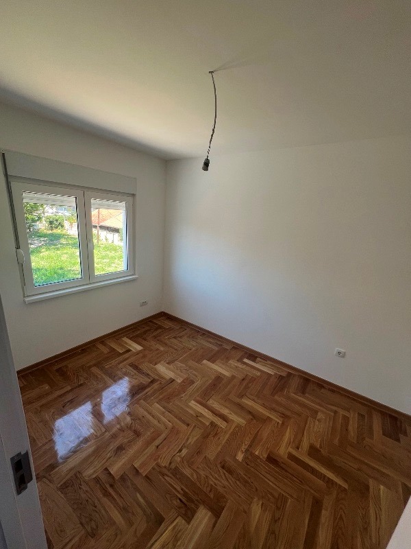 Stan na prodaju u Beogradu, Borča, jednoiposoban, 33m2, cena 82500 evra