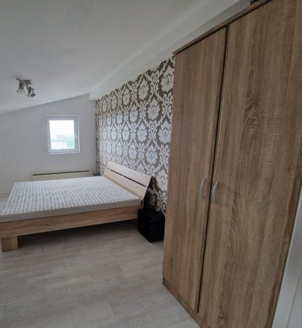 Stan na prodaju u Beogradu, Rakovica, trosoban, 74m2, cena 175000 evra