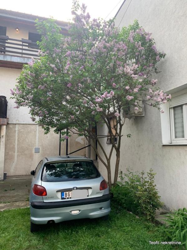 Stan na prodaju u Beogradu, Zemun centar, dvosoban, 37m2, cena 180000 evra