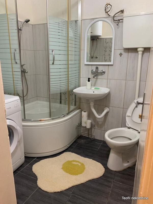 Stan na prodaju u Beogradu, Zemun centar, dvosoban, 37m2, cena 180000 evra