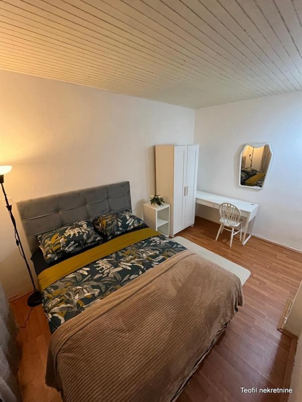 Stan na prodaju u Beogradu, Zemun centar, dvosoban, 37m2, cena 180000 evra