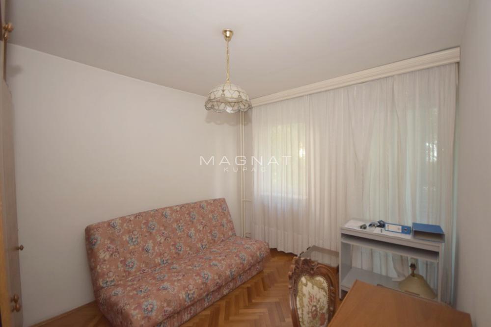 Stan na prodaju u Beogradu, Vračar, cetvorosoban, 105m2, cena 485000 evra