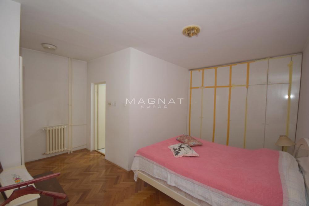 Stan na prodaju u Beogradu, Vračar, cetvorosoban, 105m2, cena 485000 evra
