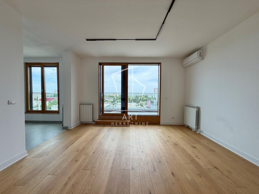 Stan na prodaju u Beogradu, Novi Beograd, cetvorosoban, 119m2, cena 530000 evra