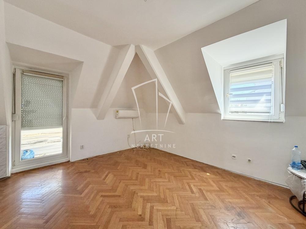 Stan na prodaju u Beogradu, Čukarica, trosoban, 55m2, cena 170000 evra