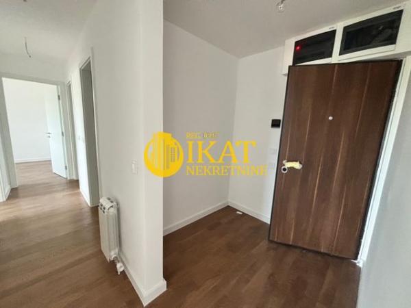 Stan na prodaju u Beogradu, Gornji grad, troiposoban, 95m2, cena 269838 evra