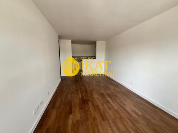 Stan na prodaju u Beogradu, Gornji grad, troiposoban, 95m2, cena 269838 evra