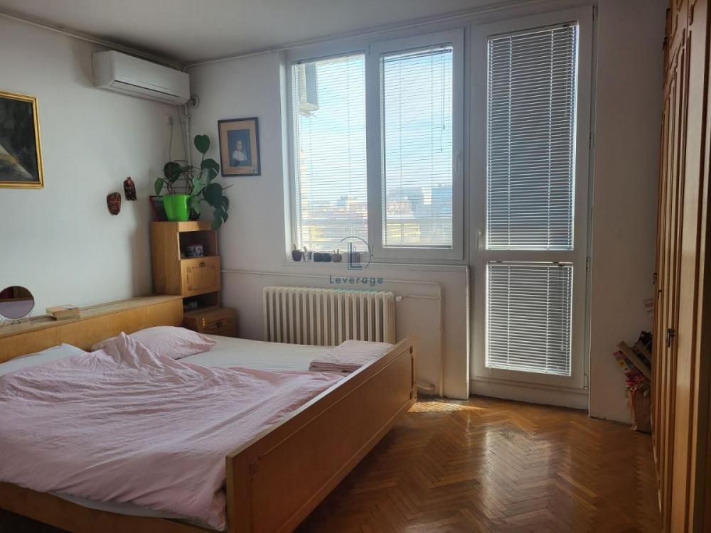 Stan na prodaju u Beogradu, Fontana, dvosoban, 77m2, cena 205000 evra
