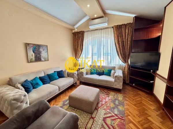 Stan na prodaju u Beogradu, Voždovac, dvosoban, 76m2, cena 295000 evra