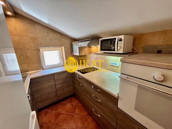 Stan na prodaju u Beogradu, Voždovac, dvosoban, 76m2, cena 295000 evra