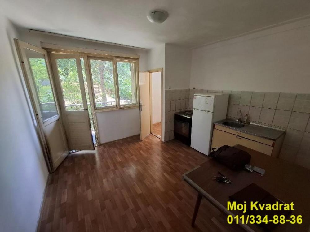 Stan na prodaju u Beogradu, Žarkovo, dvosoban, 56m2, cena 167000 evra