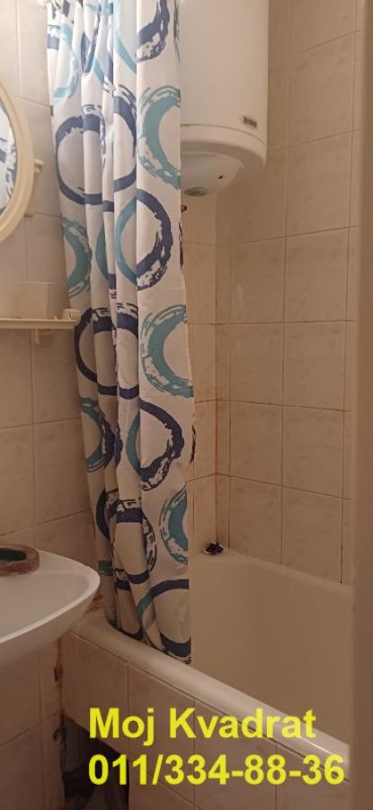 Stan na prodaju u Beogradu, Autokomanda, troiposoban, 52m2, cena 167000 evra