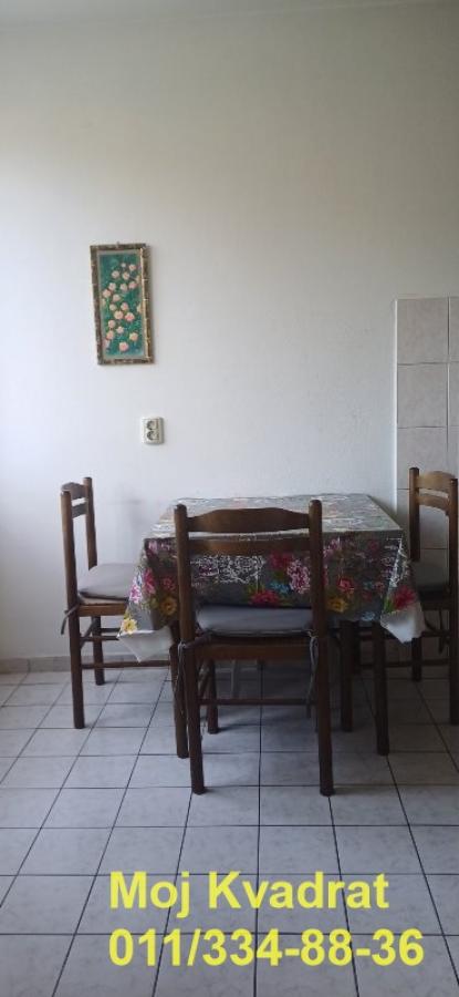 Stan na prodaju u Beogradu, Autokomanda, troiposoban, 52m2, cena 167000 evra
