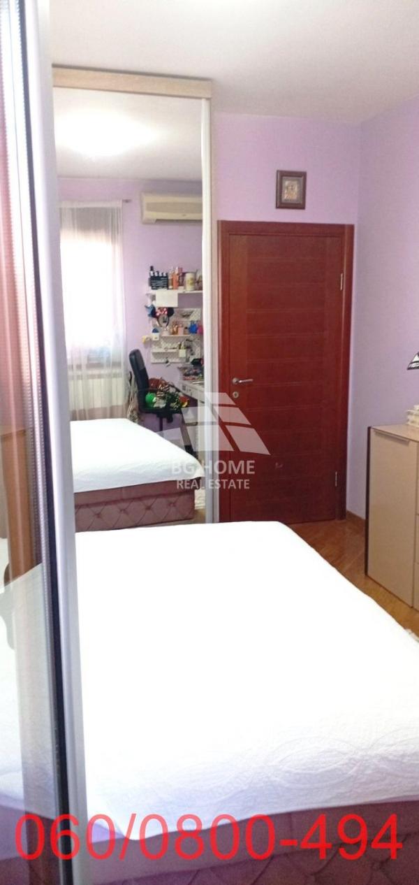 Stan na prodaju u Beogradu, Kalenić pijaca, dvosoban, 52m2, cena 265000 evra