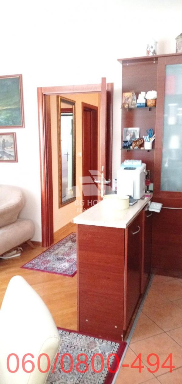 Stan na prodaju u Beogradu, Kalenić pijaca, trosoban, 70m2, cena 350000 evra