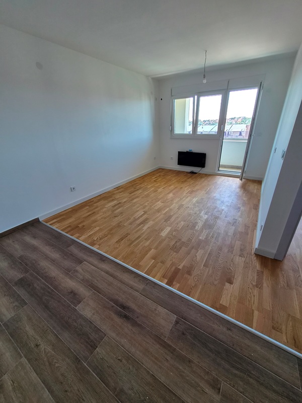 Stan na prodaju u Beogradu, Mirijevo, trosoban, 53m2, cena 155000 evra