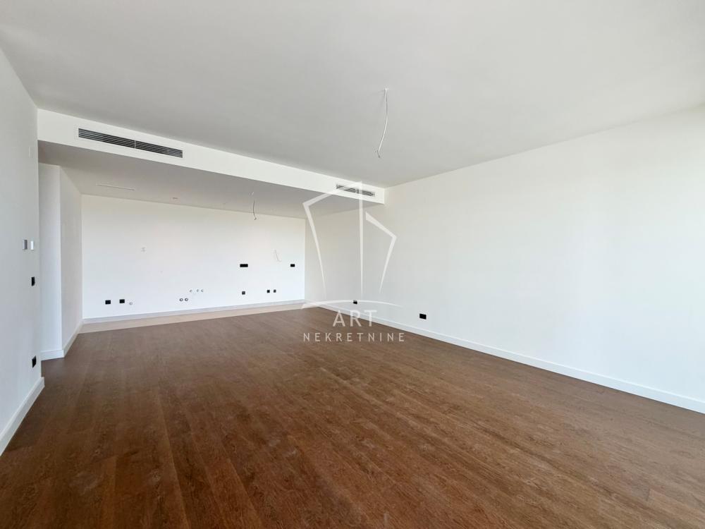 Stan na prodaju u Beogradu, Beograd na vodi, cetvorosoban, 150m2, cena 969000 evra