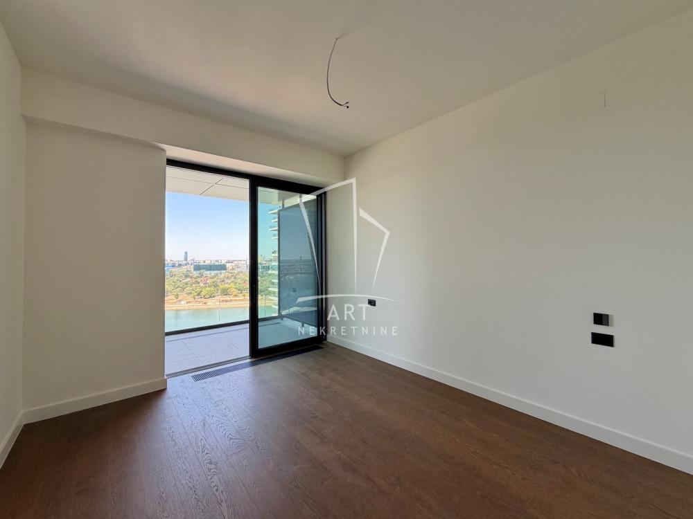 Stan na prodaju u Beogradu, Beograd na vodi, cetvorosoban, 150m2, cena 969000 evra