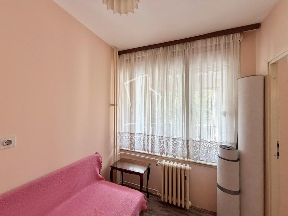 Stan na prodaju u Beogradu, Novi Beograd, troiposoban, 77m2, cena 255000 evra
