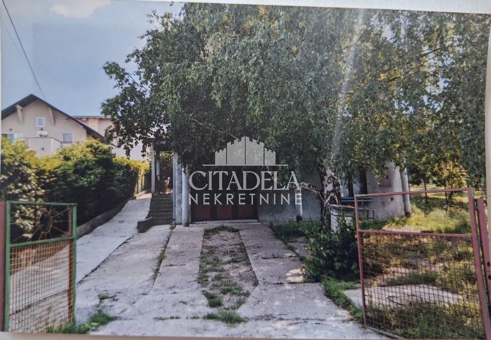 Stan na prodaju u Beogradu, Grocka, trosoban, 67m2, cena 99000 evra